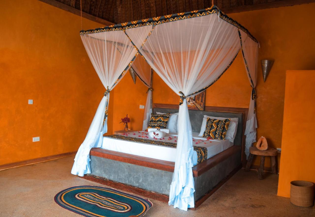 Zanzibar Kusini Beach Bungalows Hotel คิซิมคาซิ ภายนอก รูปภาพ