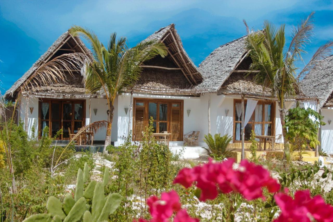Zanzibar Kusini Beach Bungalows Hotel คิซิมคาซิ ภายนอก รูปภาพ