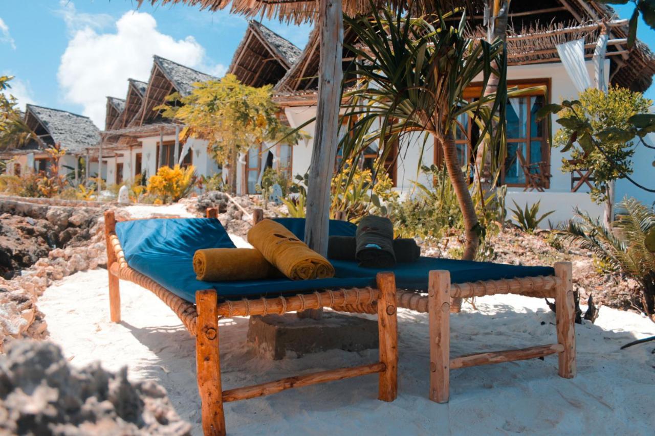 Zanzibar Kusini Beach Bungalows Hotel คิซิมคาซิ ภายนอก รูปภาพ